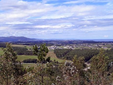 De Playa de Cueva a Puerto de Vega, otro precioso tramo por el Camino de la Costa.
