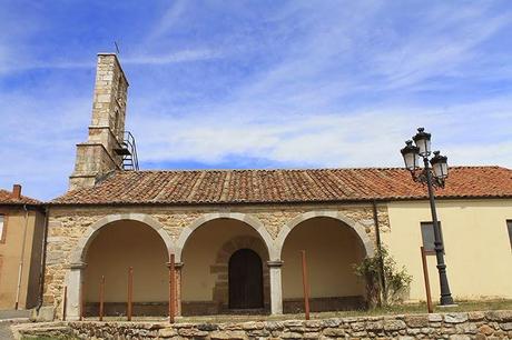 Antiguo Camino de Santiago: De Robles de la Valcueva a La Robla.