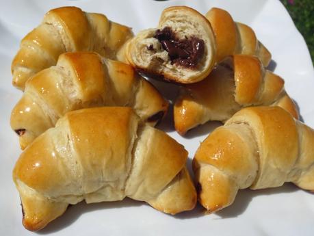 CCuernos o croisants rellenos de chocolate Ana Sevilla con Thermomix