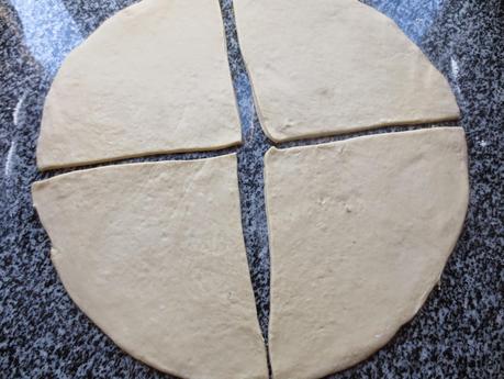 Cuernos rellenos de chocolate