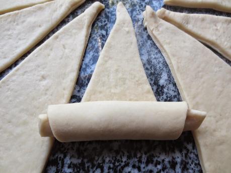 Cuernos rellenos de chocolate