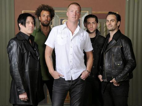 Queens of the Stone Age - Smooth sailing (2013)