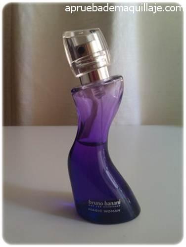 Frasco del perfume Magic Woman de Bruno Banani