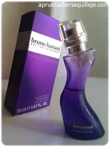 Packaging del perfume Magic Woman de Bruno Banani