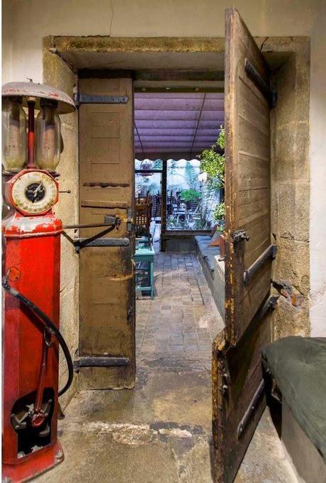 Diseño e interiorismo vintage y retro en café de A Coruña