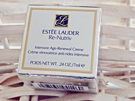 Tratamiento facial de Estee Lauder. Ilumina y rejuvenece tu piel.