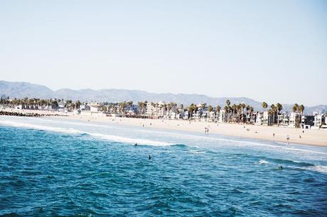 Venice_Beach-Striped_SweatShirt-Denim_Skirt-Revolve_Clothing-Outfit-Street_Style-43