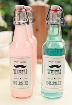 colores-de-boda-regalos-bigotes-movember En tu boda, pon bigotes. Movember ’14