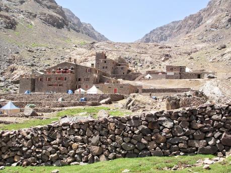 MONTE TUBKAL: SUBIMOS A LA CIMA