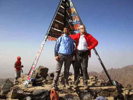 MONTE TUBKAL: SUBIMOS A LA CIMA