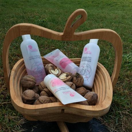 Nueces y Rosas Nueces y Rosas