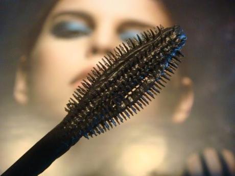 Goupillón de la máscara Extrabold de la colección Mystic Legend de Cazcarra Ten Image