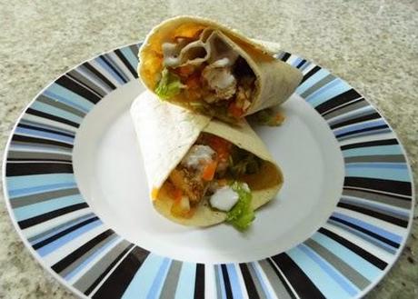 WRAP DE VERDURAS Y POLLO AL AJONJOLI