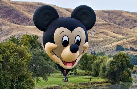 globo aerostático, globo de Mickey Mouse, Disneyland 