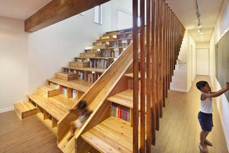Escalera, librería, tobogán o sala de cine? Un original diseño en madera