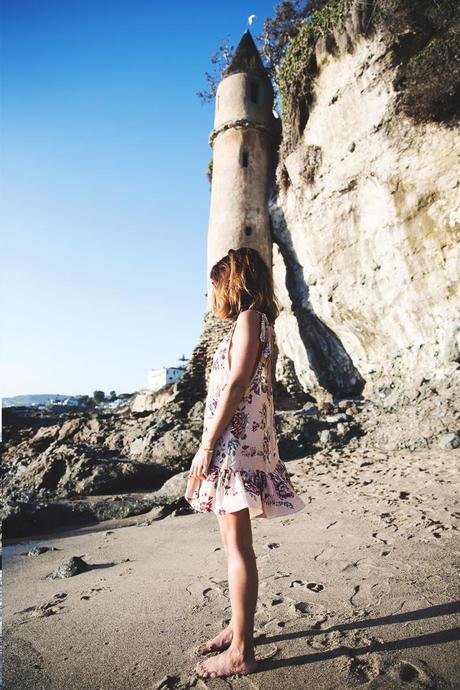 Laguna_Beach-Orange_County-Open_Back_Dress-Floral_Print-Faithfulthebrand-Beach-11