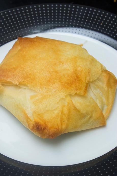 paquetes crujientes de brócoli, champiñones, pollo, manzana, queso y nueces