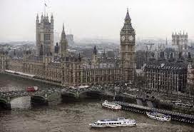 Agencias de viajes se enfrentan a  Empresas Digitales