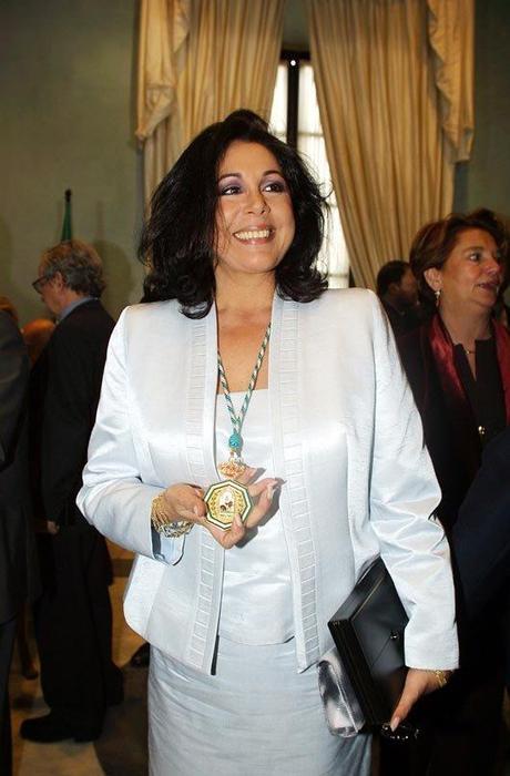 Isabel Pantoja medalla Andalucía