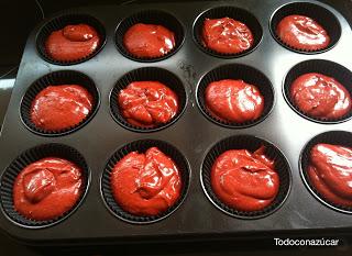 RED VELVET CUPCAKE