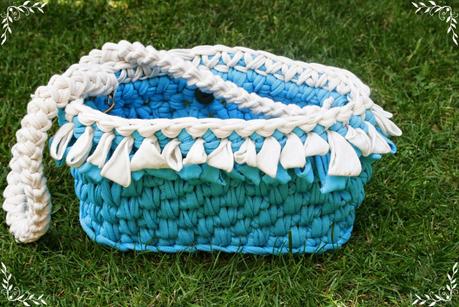 BOLSOS DE TRAPILLO Y REGALO!!