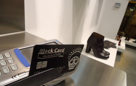 Una tienda crea sus propias “tarjetas black” para sus 50 clientes más VIP