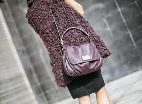 street style barbara crespo burgundy and black the corner shop vest hat marc by marc jacobs fashion blogger outfit blog de moda
