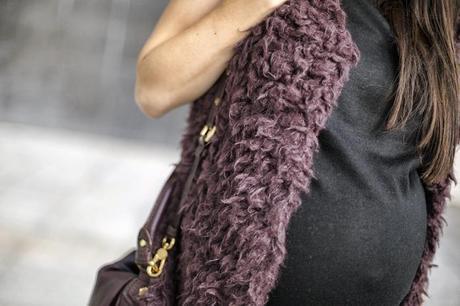street style barbara crespo burgundy and black the corner shop vest hat marc by marc jacobs fashion blogger outfit blog de moda