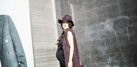 street style barbara crespo burgundy and black the corner shop vest hat marc by marc jacobs fashion blogger outfit blog de moda