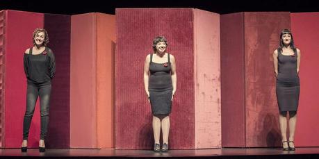 Confesiones de mujeres de 30, [TEATRO] carcajadas sin complejos.