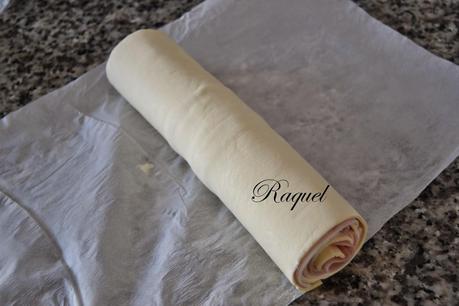 Rollitos de Hojaldre con Jamón y Queso
