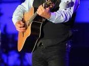 ‘Man Against Machine’, Garth Brooks