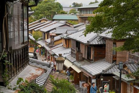 LA RUTA NIPONA: KYOTO (II) - MADERA HÚMEDA, ANOCHECERES AZULES