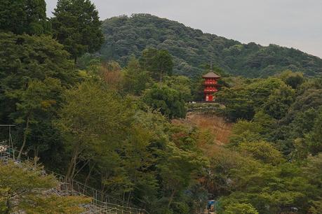 LA RUTA NIPONA: KYOTO (II) - MADERA HÚMEDA, ANOCHECERES AZULES