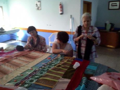 Tejer en Red y la manta solidaria