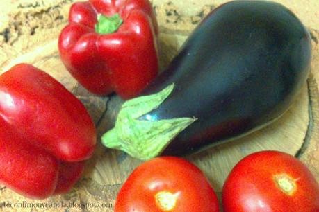 QUICHE DE BERENJENA, PIMIENTO ROJO Y TOMATE