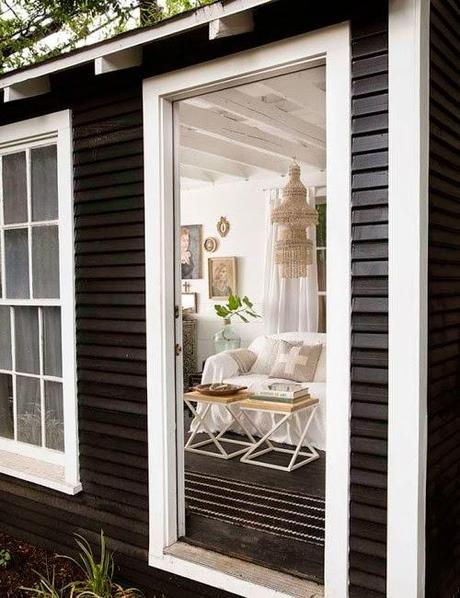 ANTES/DESPUÉS: DE CABAÑA RUINOSA A ESTUDIO ACOGEDOR LLENO DE ENCANTO