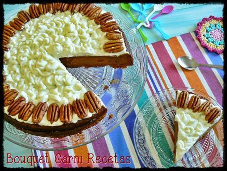 Pudding de calabaza y especias (con cobertura de queso crema americano y nueces Pecan) Pudding de calabaza y especias (con cobertura de queso crema americano y nueces Pecan)