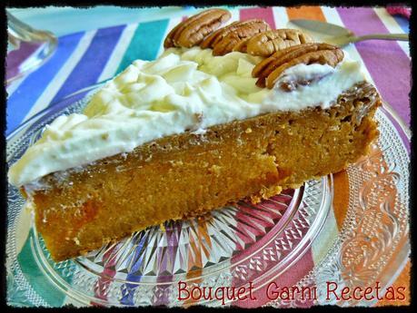 Pudding de calabaza y especias (con cobertura de queso crema americano y nueces Pecan)