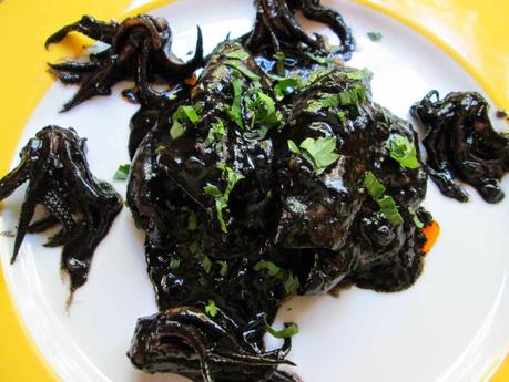 CHIPIRONES EN SU TINTA