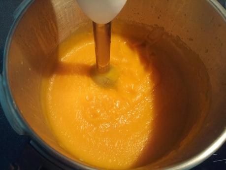 Crema de calabaza y zanahoria en olla rápida