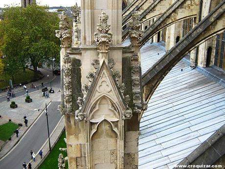 YRK-002-Yorkminster Cathedral-5