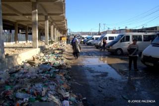 PORQUERÍA EN LA ESTACIÓN DE AUTOBUSES DE KUTAISI