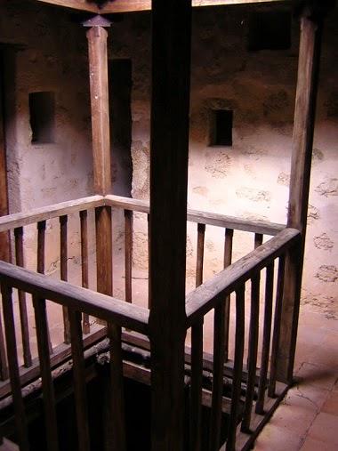 El diminuto monasterio de El Palancar