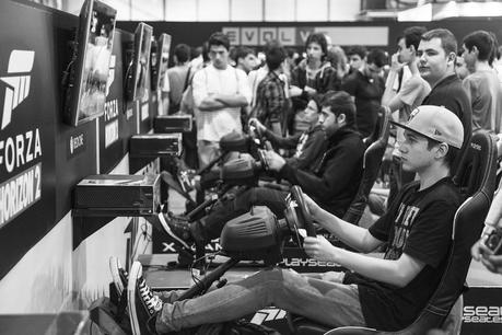 La gracia de la feria se ubica en su público. Ya sea con Forza Horizon 2...
