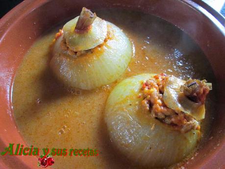 CEBOLLAS RELLENAS EN SALSA A LA SIDRA