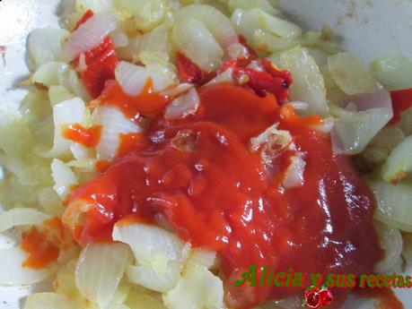 CEBOLLAS RELLENAS EN SALSA A LA SIDRA