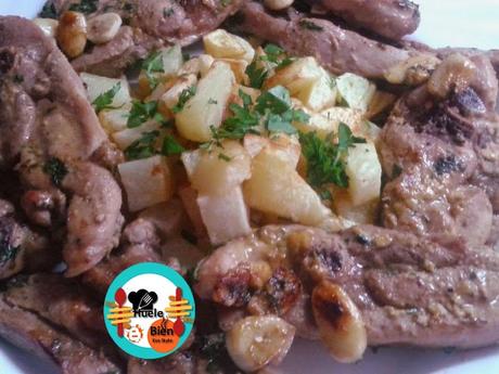 Chuletas de pavo con almendras