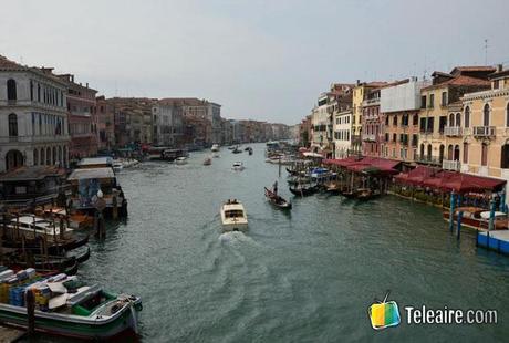 Vista del Gran Canal desde el Puente de Rialto