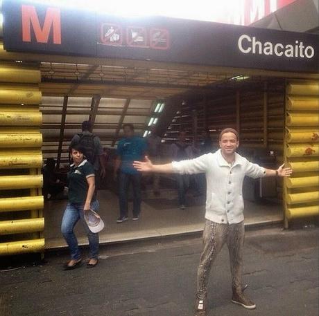Nacho causa revuelo en Instagram con foto en el Metro de Caracas